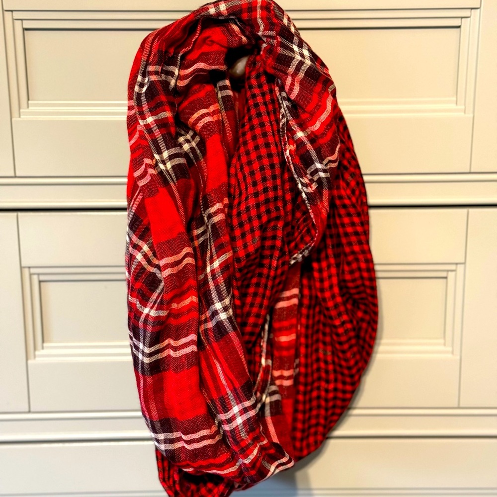 Infinity scarf. Red, black and white plaid.